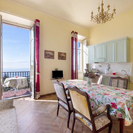 App Mughetto In Villa Marchello Brunate Εξωτερικό φωτογραφία